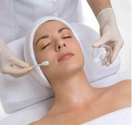 Understanding Chemical Peels – The Secret to Younger Skin