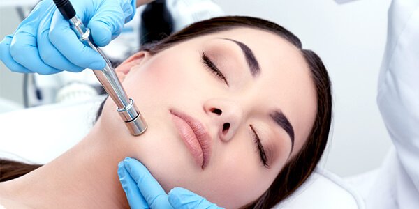 Microdermabrasion – An Effective Way to Achieve Flawless Skin